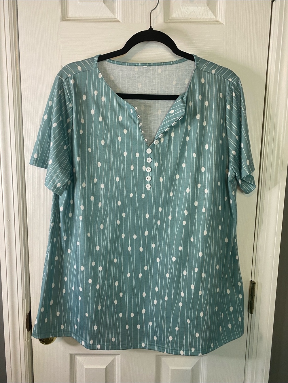 Women's Teal Dot-Stripe Button V-Neck Top No Name Size Large.